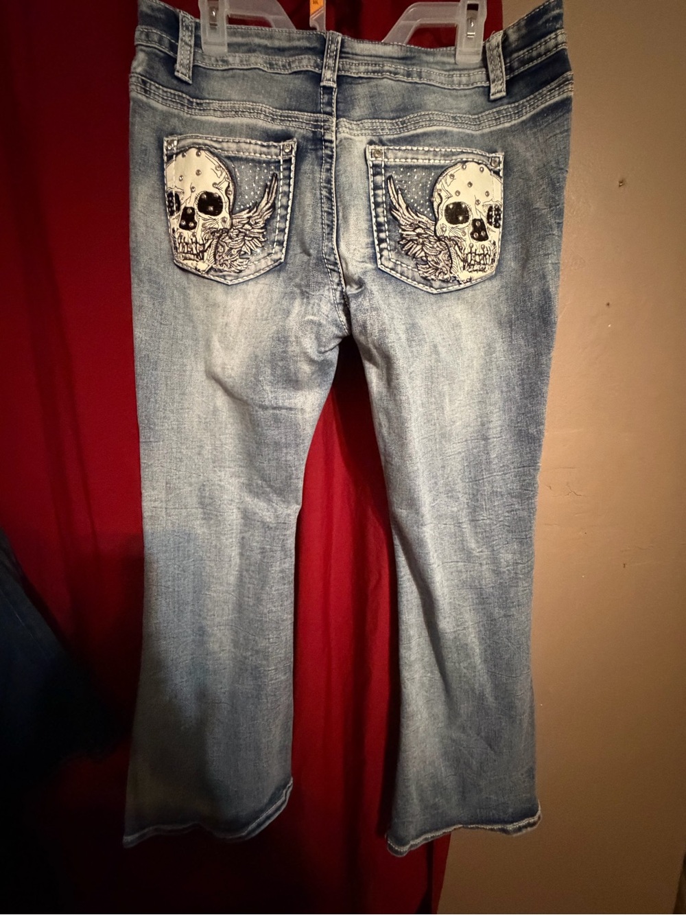 Light Blue Women's Jeans with Skull Pocket Embroidery